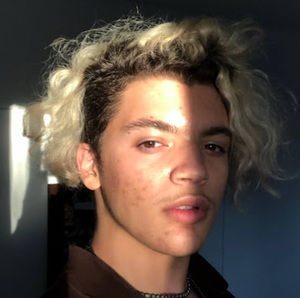 Meet your Posher, Victor